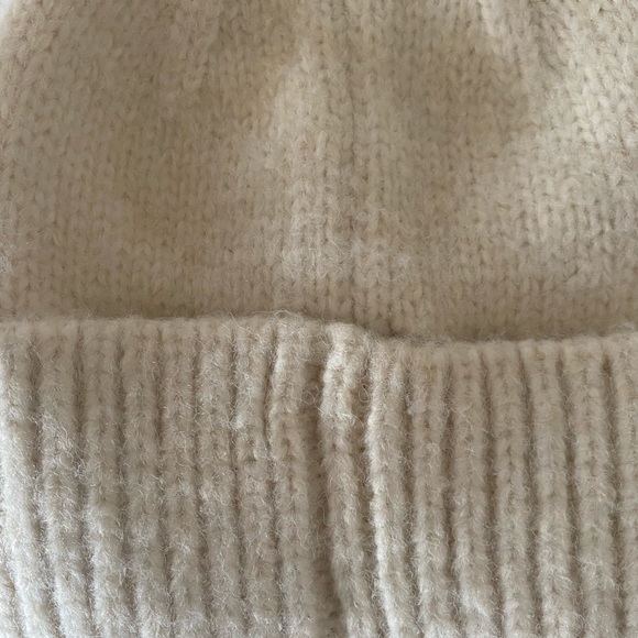 NWT a new day hat. - Picture 4 of 5